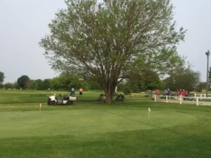 Best public golf courses Marseille driving range near you