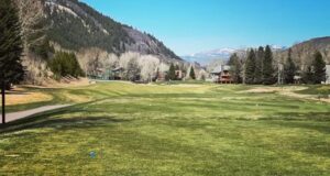 Best public golf courses Vail Aspen Breckenridge driving range near you