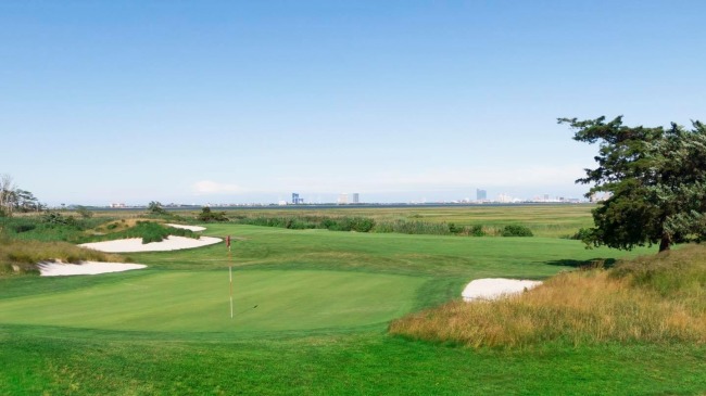 Best public golf courses Atlantic City driving range near you