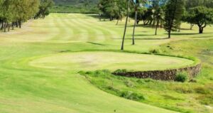 Best public golf courses Honolulu driving range near you