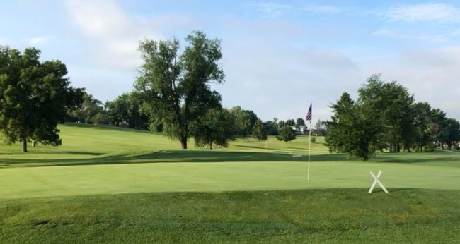 Best public golf courses Louisville driving range near you