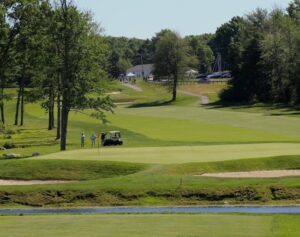 Best public golf courses Rochester driving range near you