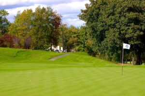 Best public golf courses Springfield driving range near you