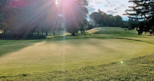 Best public golf courses Syracuse driving range near you