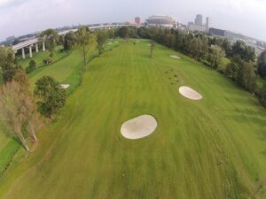 Local 18 hole golf courses Amsterdam pro shops near you