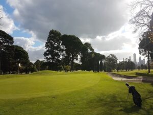 Local 18 hole golf courses Melbourne pro shops near you
