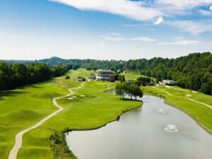 Local 18 hole golf courses Nashville pro shops near you