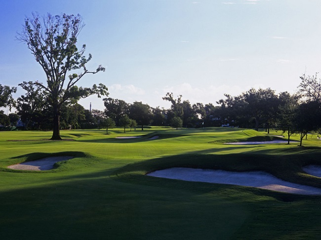 Local 18 hole golf courses New Orleans pro shops near you