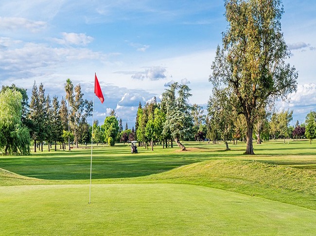 Best golf courses Sacramento driving ranges your area