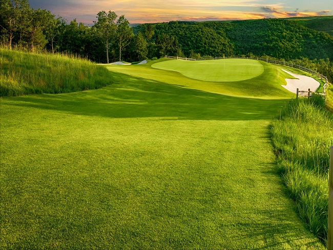 Best golf courses Branson driving ranges your area